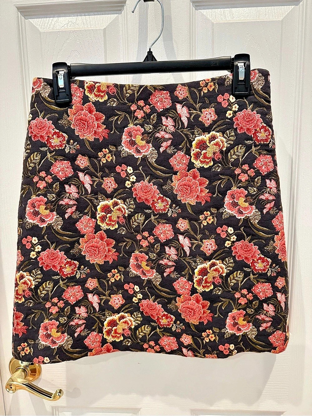 LOFT Floral Mini Skirt Size 2 Like New